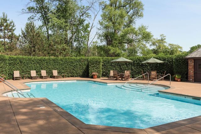 425 Carpenters Point, Wayzata, MN 55391