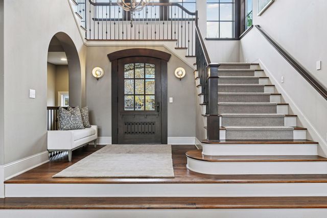 425 Carpenters Point, Wayzata, MN 55391