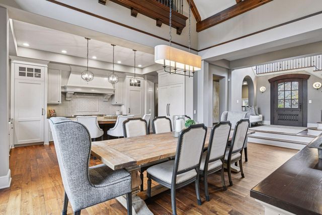 425 Carpenters Point, Wayzata, MN 55391