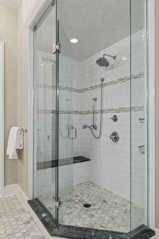 425 Carpenters Point, Wayzata, MN 55391