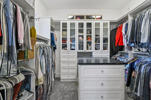 425 Carpenters Point, Wayzata, MN 55391