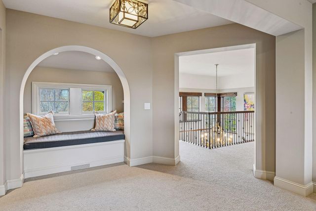 425 Carpenters Point, Wayzata, MN 55391