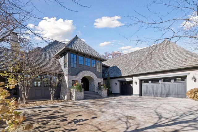 425 Carpenters Point, Wayzata, MN 55391