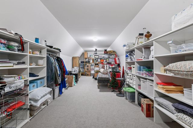 425 Carpenters Point, Wayzata, MN 55391