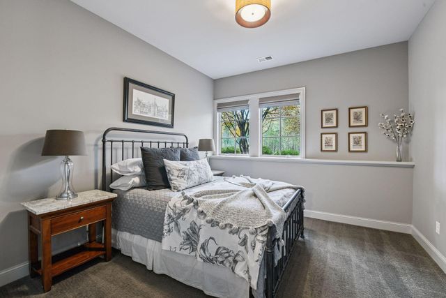 425 Carpenters Point, Wayzata, MN 55391