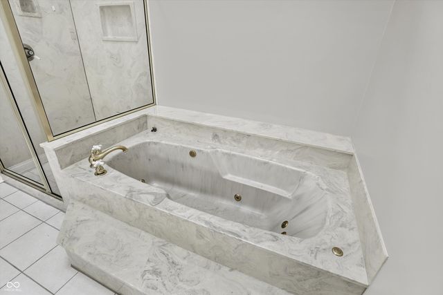 8802 Worthington Court, Indianapolis, IN 46278