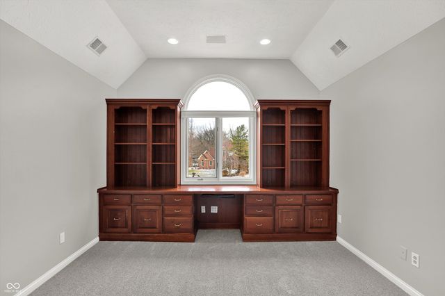 8802 Worthington Court, Indianapolis, IN 46278