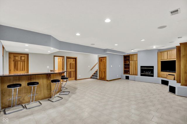 8802 Worthington Court, Indianapolis, IN 46278