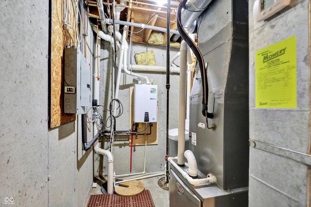 8802 Worthington Court, Indianapolis, IN 46278