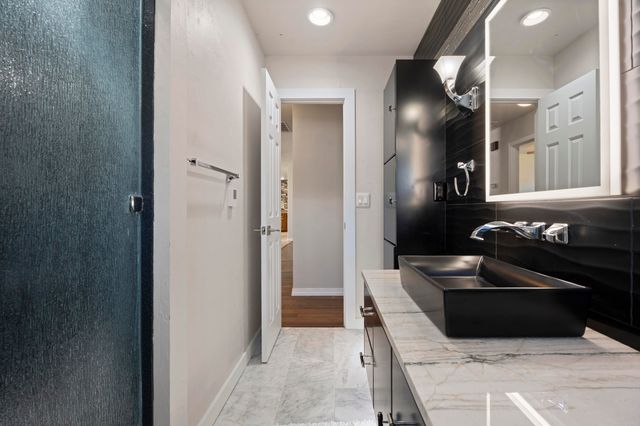 1029 Red Bud Drive, Grove, OK 74344