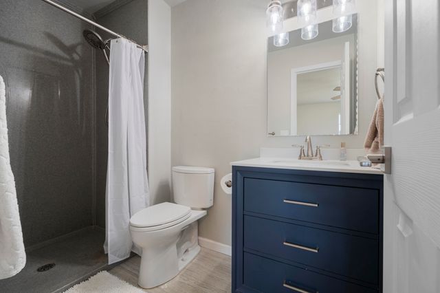 1029 Red Bud Drive, Grove, OK 74344