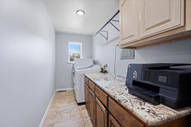 1029 Red Bud Drive, Grove, OK 74344