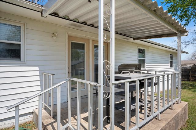 1029 Red Bud Drive, Grove, OK 74344