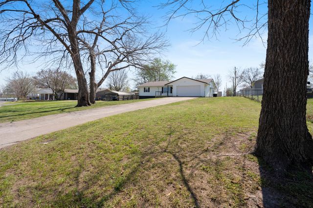 1029 Red Bud Drive, Grove, OK 74344
