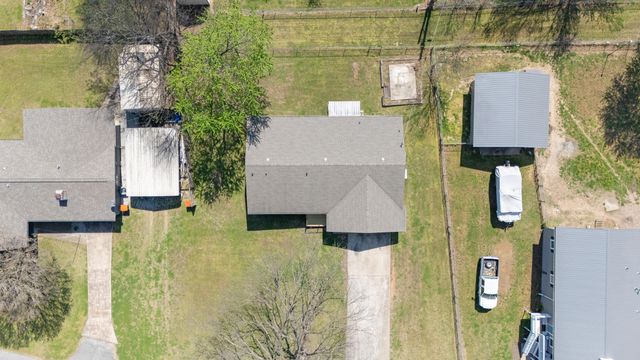 1029 Red Bud Drive, Grove, OK 74344