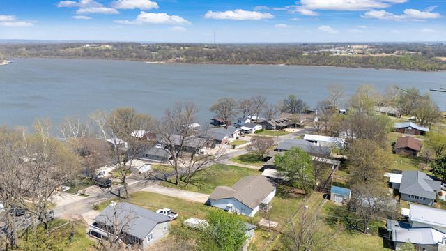 1029 Red Bud Drive, Grove, OK 74344