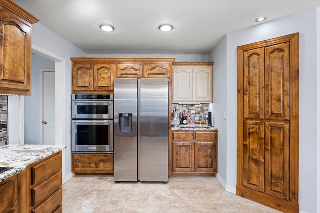 1029 Red Bud Drive, Grove, OK 74344