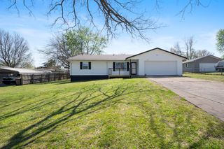 1029 Red Bud Drive, Grove, OK 74344