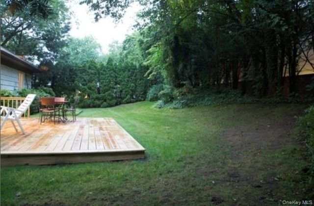 200 Melbourne Road, Great Neck, NY 11021