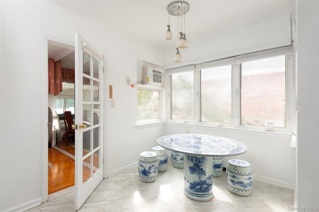 200 Melbourne Road, Great Neck, NY 11021