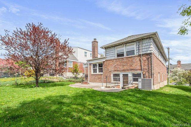54-08 253rd Street, Little Neck, NY 11362