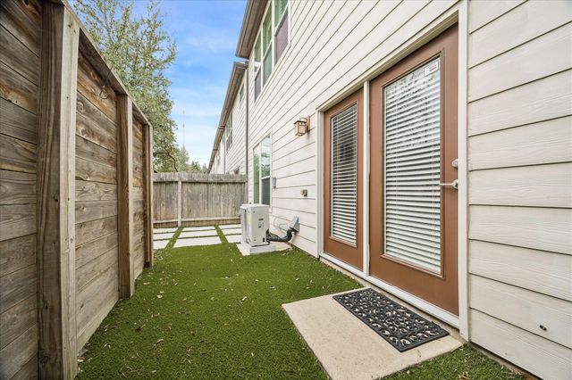 1216 Sampson Street, Houston, TX 77003