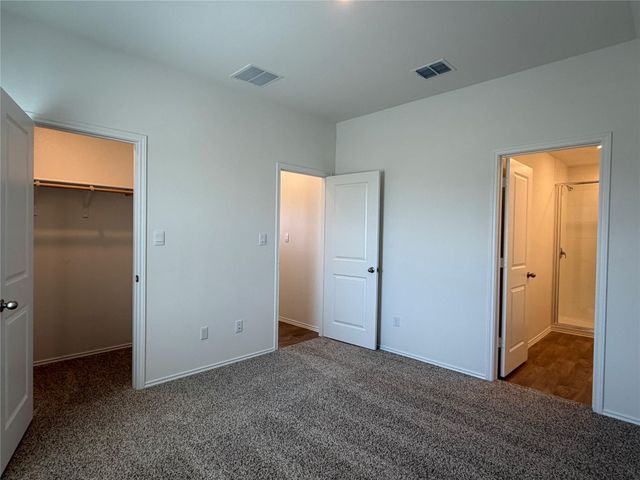 312 Nizao LN, Bastrop, TX 78602
