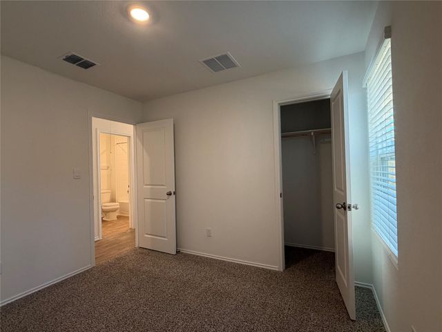 312 Nizao LN, Bastrop, TX 78602