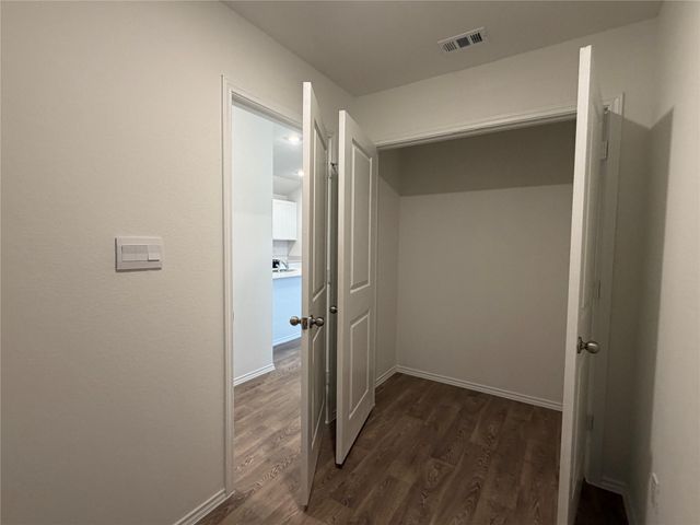 312 Nizao LN, Bastrop, TX 78602