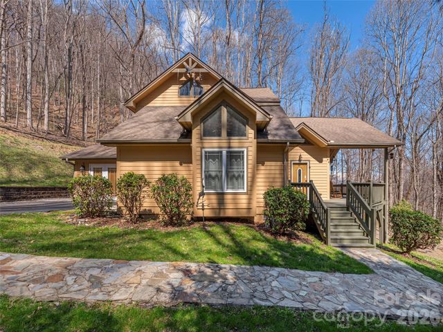 90 Lionheart Lane, Maggie Valley, NC 28751