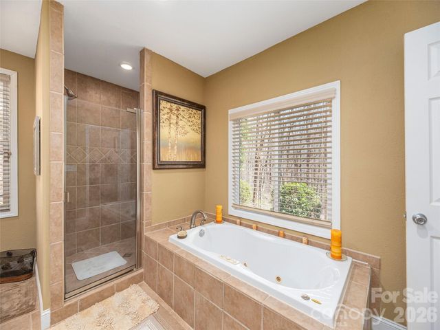 90 Lionheart Lane, Maggie Valley, NC 28751