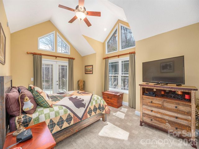 90 Lionheart Lane, Maggie Valley, NC 28751