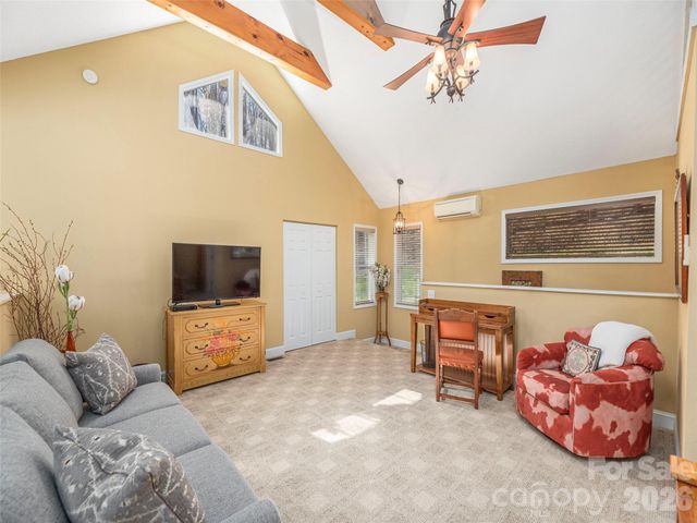 90 Lionheart Lane, Maggie Valley, NC 28751