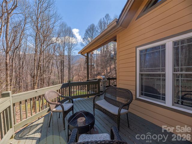 90 Lionheart Lane, Maggie Valley, NC 28751