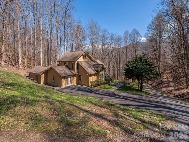 90 Lionheart Lane, Maggie Valley, NC 28751
