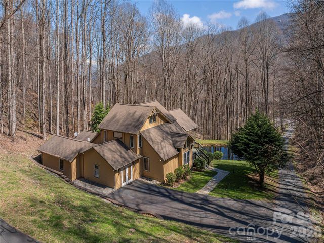 90 Lionheart Lane, Maggie Valley, NC 28751