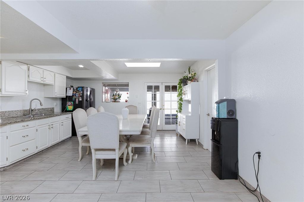 3640 North Walnut Road, Las Vegas, NV 89115 — photo 4