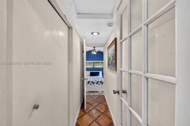 1103 NE 118th St, Biscayne Park, FL 33161