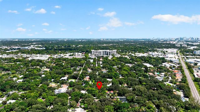 1103 NE 118th St, Biscayne Park, FL 33161