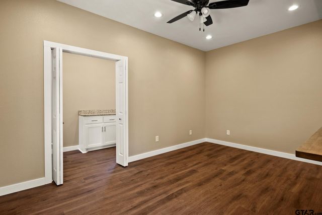 517 7th, Mt Pleasant, TX 75455