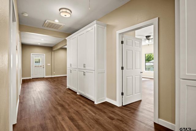 517 7th, Mt Pleasant, TX 75455