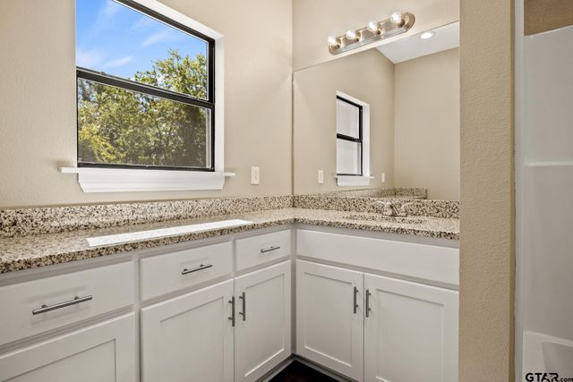517 7th, Mt Pleasant, TX 75455