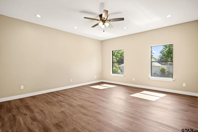 517 7th, Mt Pleasant, TX 75455