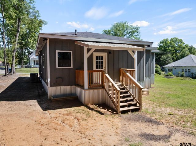 517 7th, Mt Pleasant, TX 75455