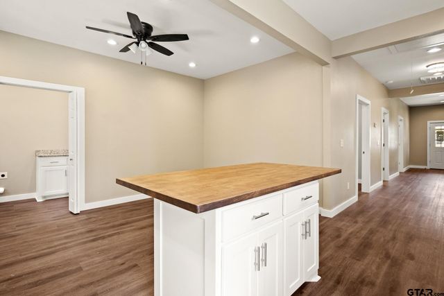 517 7th, Mt Pleasant, TX 75455