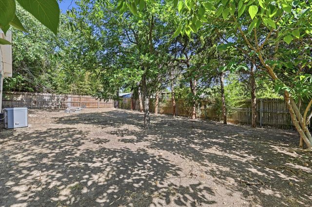 1005 Monterey Drive, Denton, TX 76209