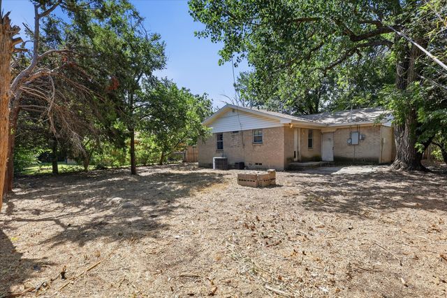 1005 Monterey Drive, Denton, TX 76209