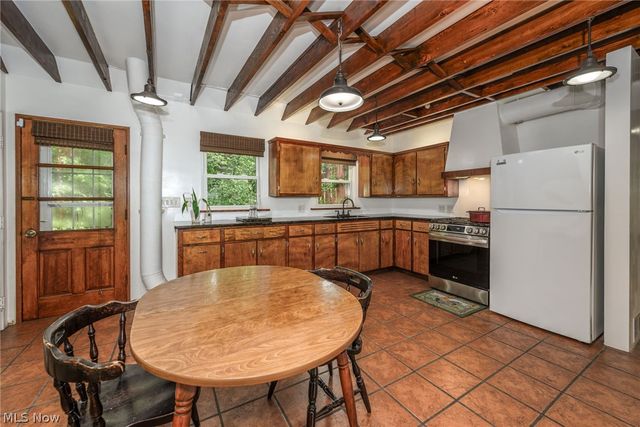737 Allerton St, Kent, OH 44240