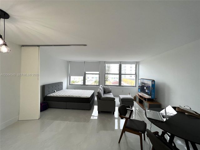 2899 Collins Ave 610, Miami Beach, FL 33140