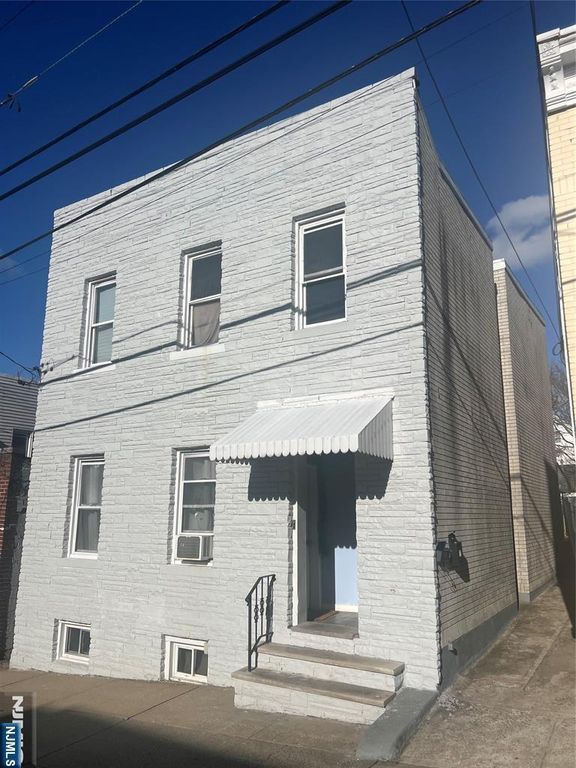 61 Spring Street, Lodi, NJ 07644